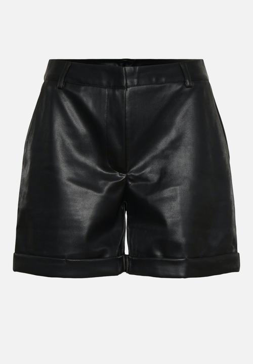 Vero Moda - Lia high waist shorts - black