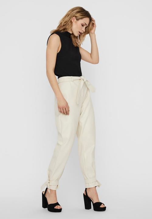 Vero Moda - New ava rib sleeveless highneck top - black
