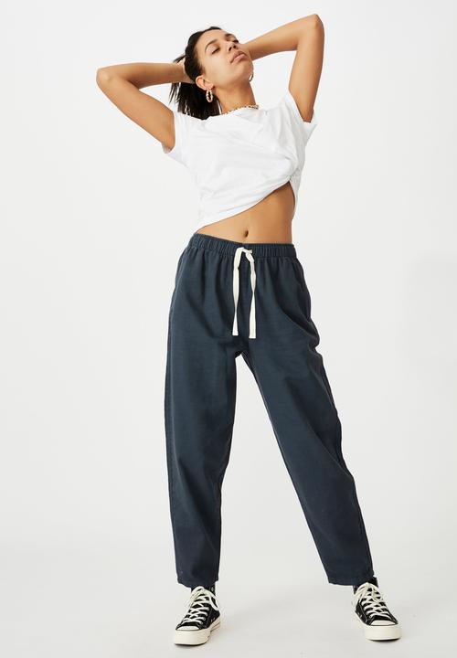Cotton On - Everyday pant - washed navy