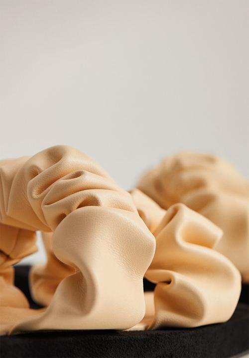 MANGO - Rufi sandal - light pastel yellow