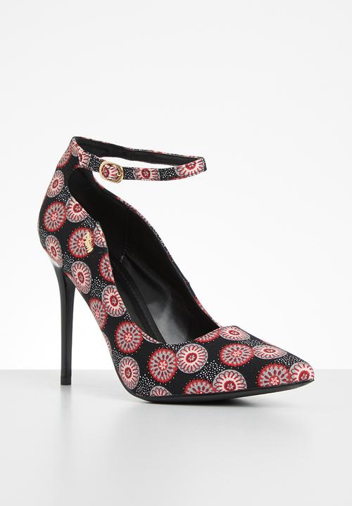 Plum - Sadella court - black