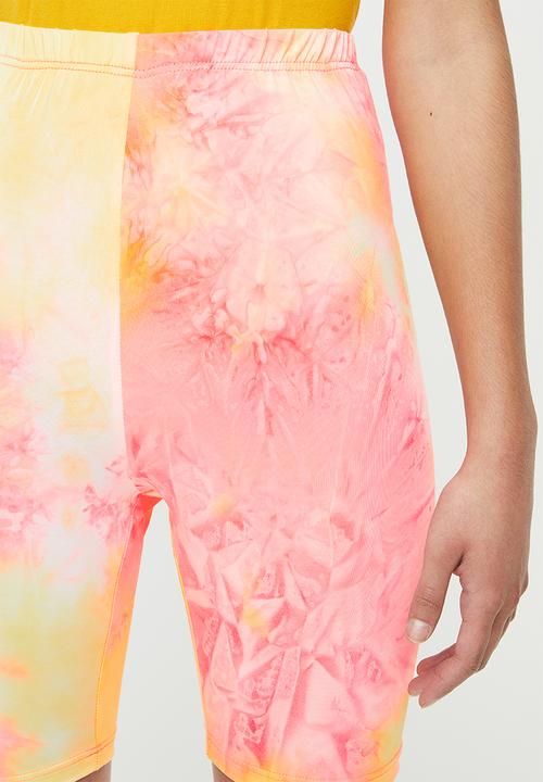 Glamorous - Petite Neon tie dye cycle shorts - coral