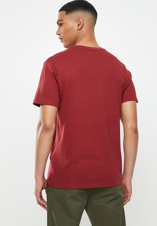 Levi’s® - Graphic crewneck athletic tee - biking red