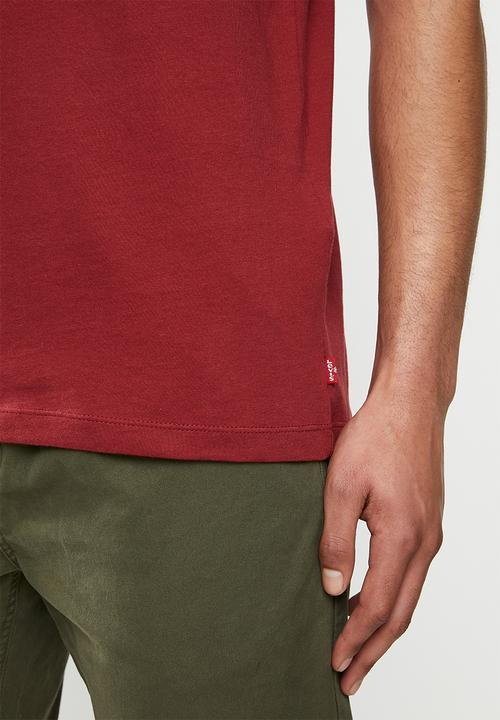 Levi’s® - Graphic crewneck athletic tee - biking red