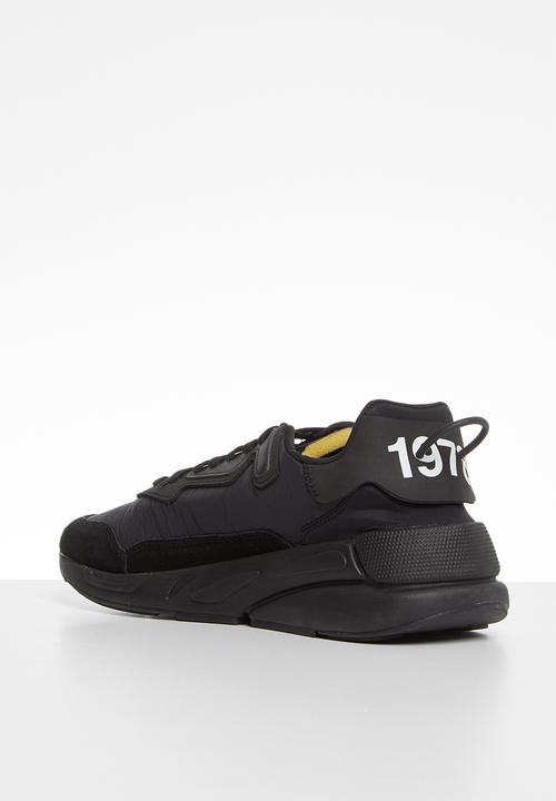 Diesel  - S-serendipity lc sneakers - y02351-p3390-t8013 - black 