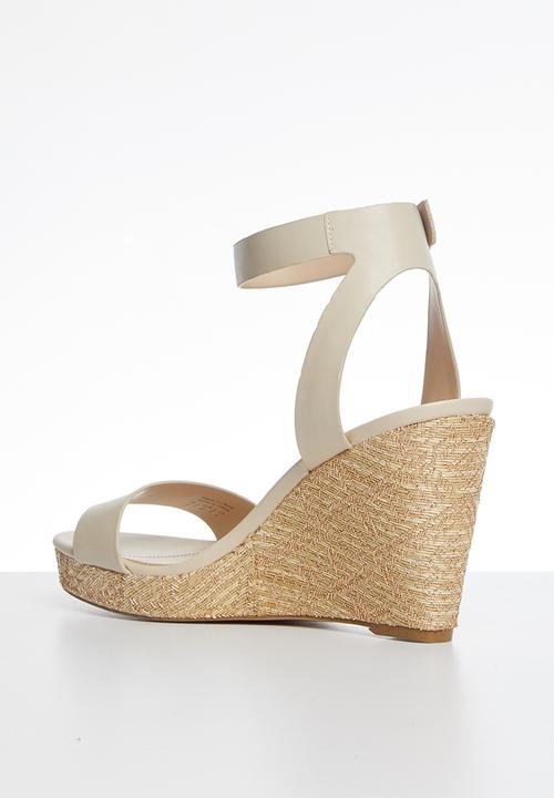 ALDO - Unaliviel wedge - beige
