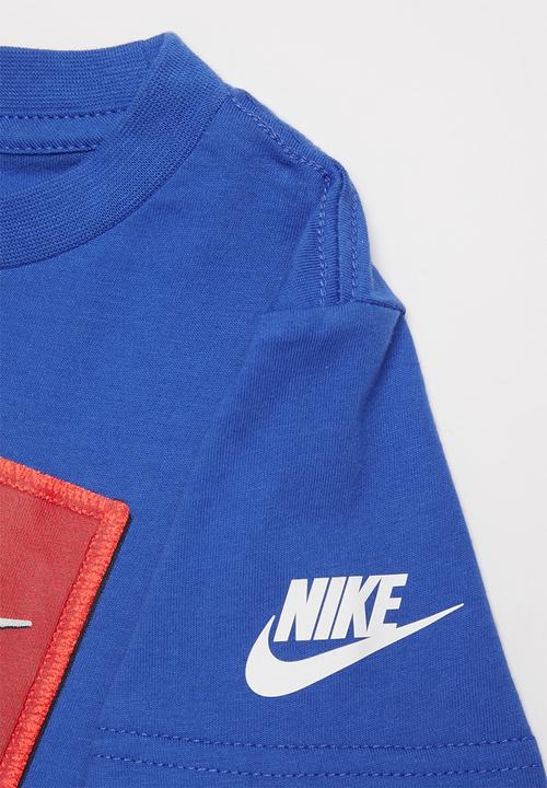 Nike - Faux futura patch short sleeve tee - game royal