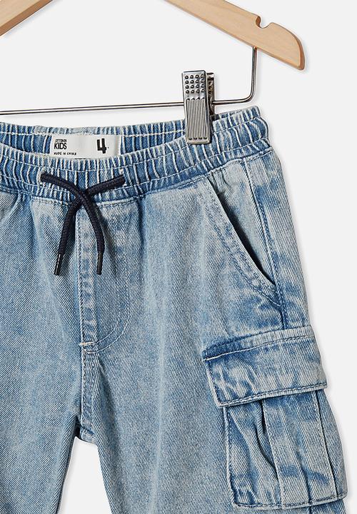 Cotton On - Charlie cargo short - light blue wash