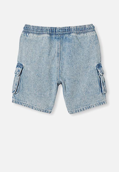 Cotton On - Charlie cargo short - light blue wash