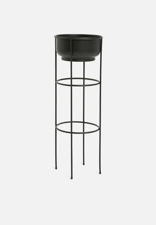 H&S - Tall standing planter - black