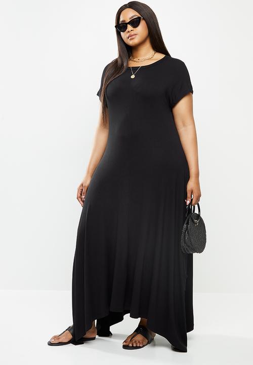 Me&B - Plus easy knit hanky dress - black