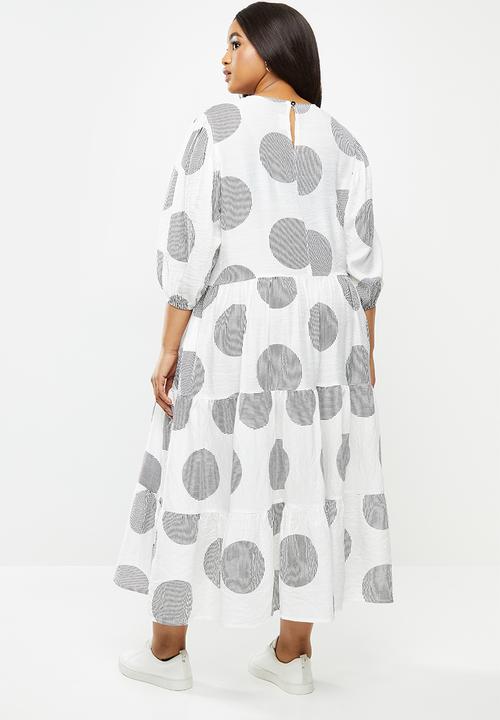 Me&B - Plus spot tiered dress - white & black