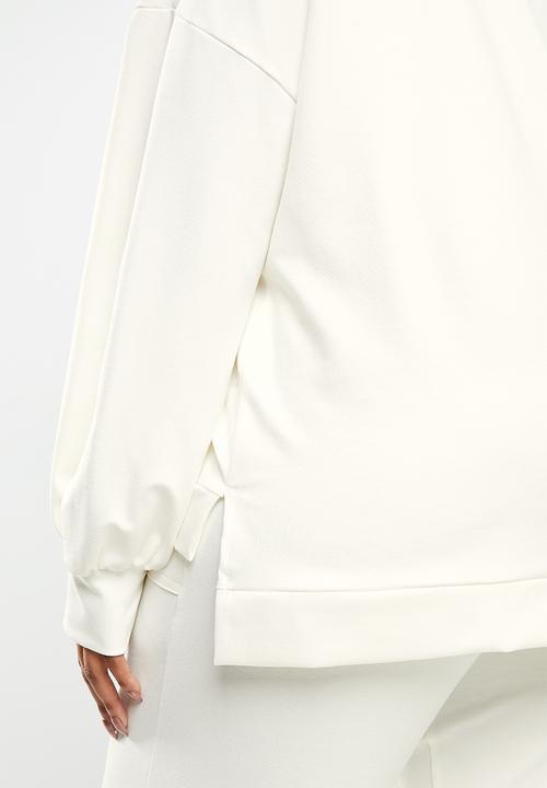 Me&B - Plus fleece hooded sweat with step hem - cream