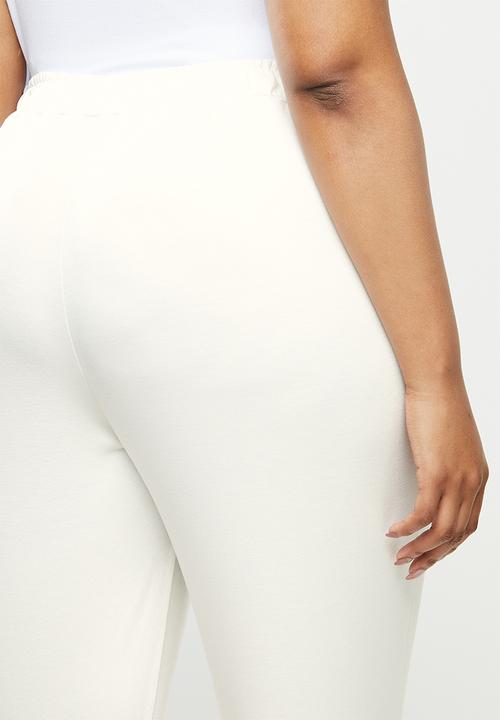Me&B - Plus fleece tapered leg track pant - cream