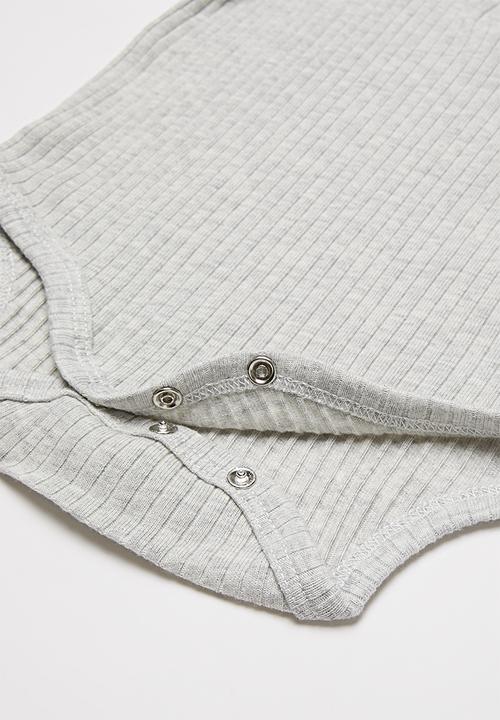 Cotton On - 2 pack short sleeve button bubbysuit - pink & grey 