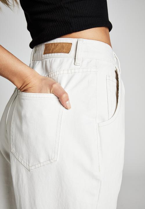 Cotton On - Slouch mom jean - white haven pleat