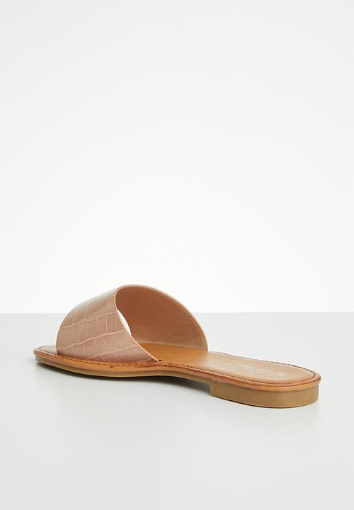 Miss Black - Lowri slide - neutral