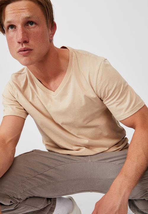 Cotton On - Essential vee neck T-shirt - clay stone