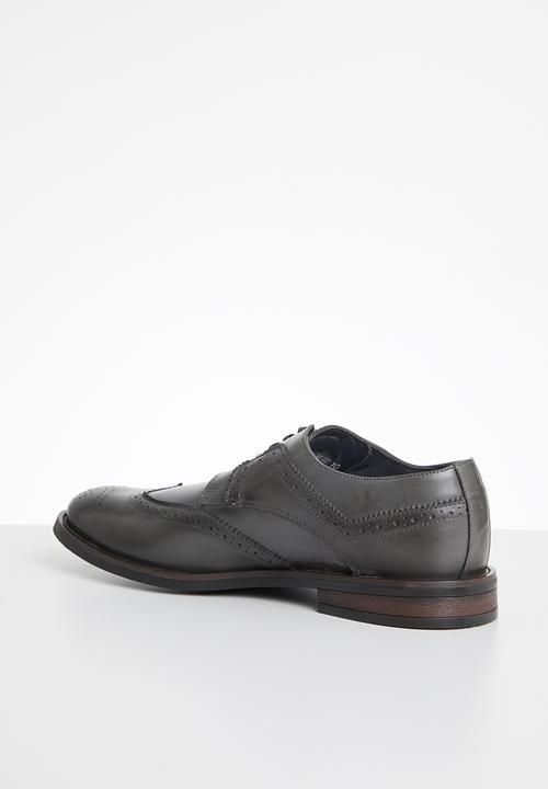John Drake - Derby brogue - grey