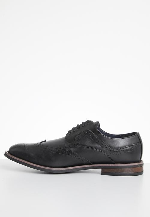 John Drake - Derby brogue - black