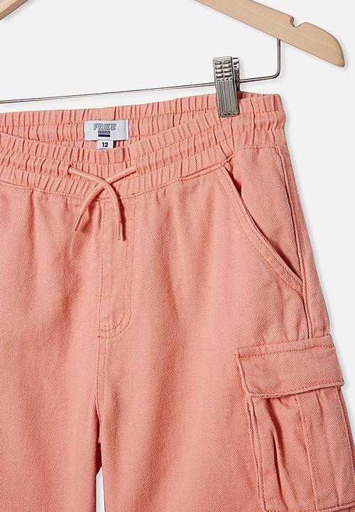 Free by Cotton On - Charlie cargo short - smoked salmon