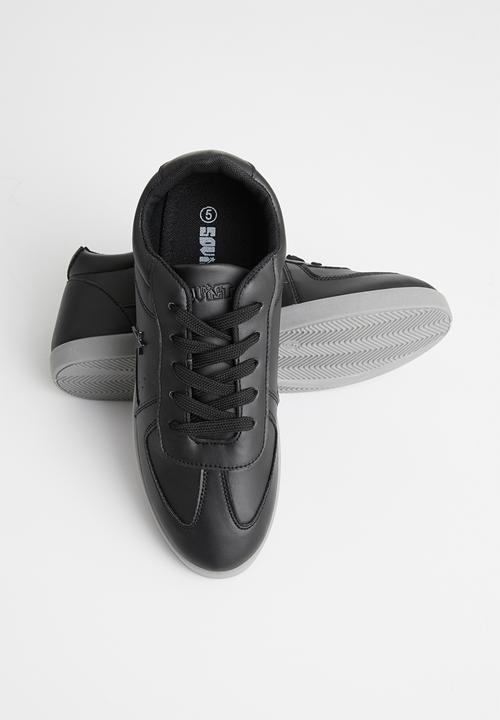 SOVIET - Y cecil - black & grey