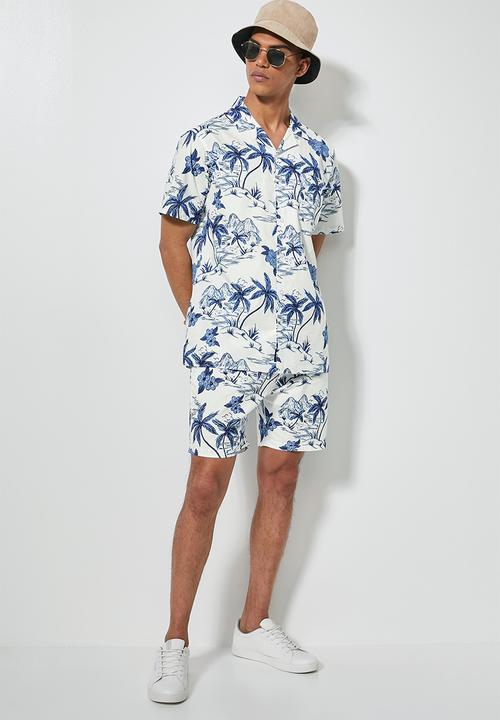 Superbalist - Deco pattern chino short - white & blue 
