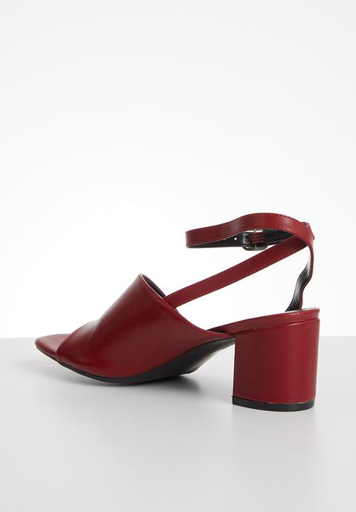 Butterfly Feet - Netherlands heel - red