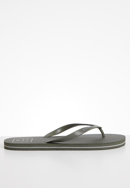 stacked flip flops