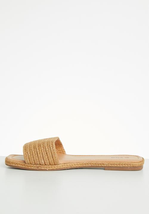 Plum - Chesire sandal - brown