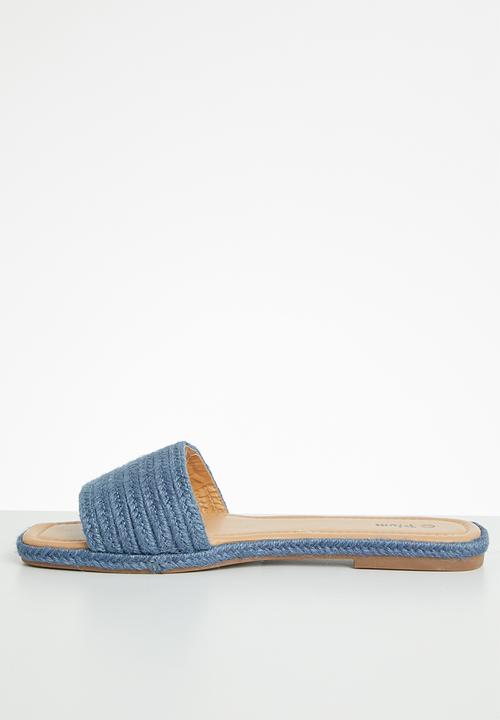 Plum - Chesire sandal - blue
