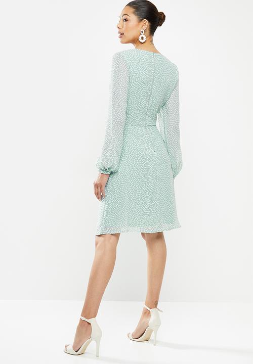 edit - Sheer balloon sleeve trapeze - sage