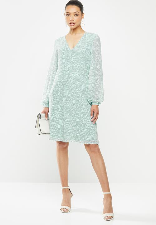 edit - Sheer balloon sleeve trapeze - sage