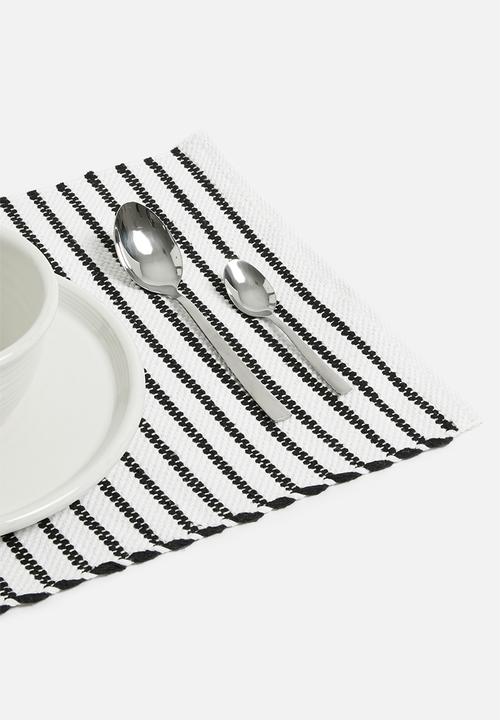 Sixth Floor - Woven placemat - white & black 