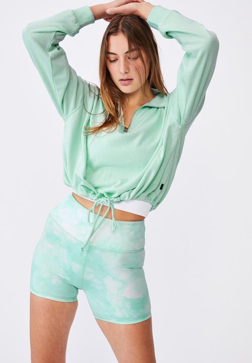 Cotton On - Get cheeky shortie short - khaki tie dye