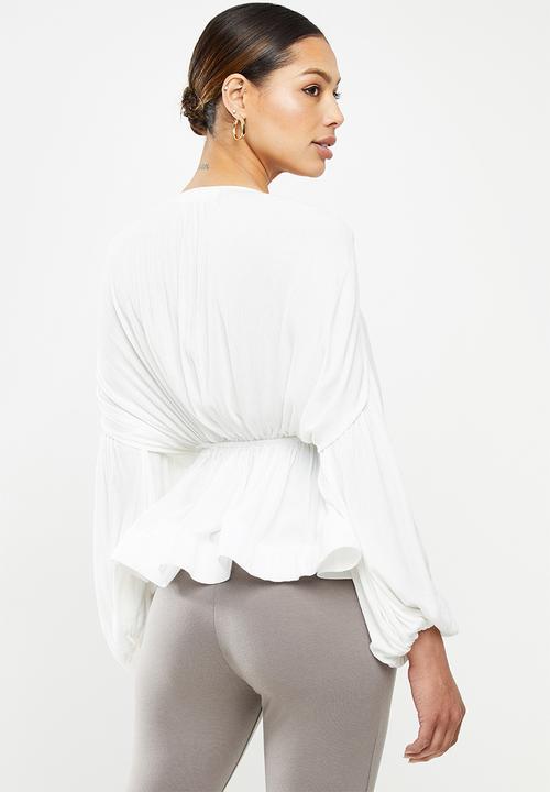 Missguided - Cheesecloth plunge flippy hem blouse - white