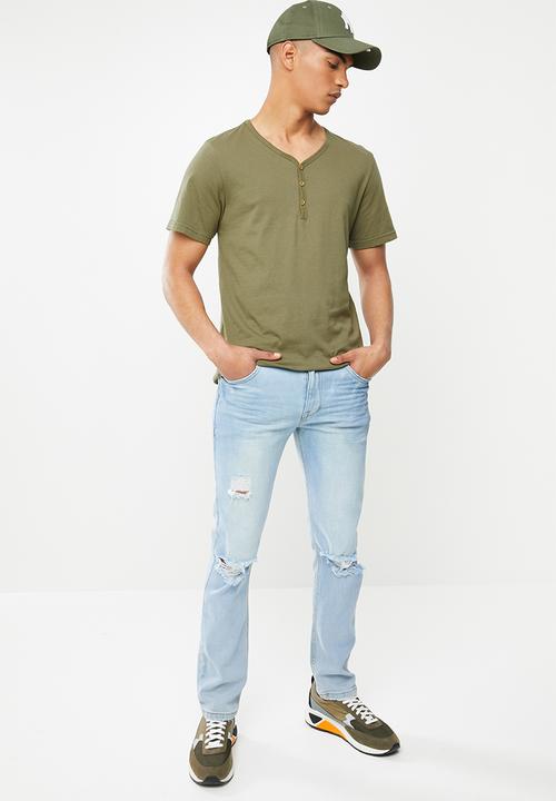 Cotton On - Essential henley T-shirt - khaki