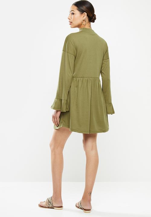 Missguided - High neck frill sleeve smock dress - olive