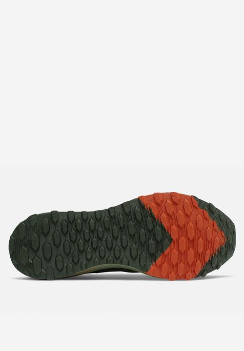New Balance  - Arishi trail - orange & green