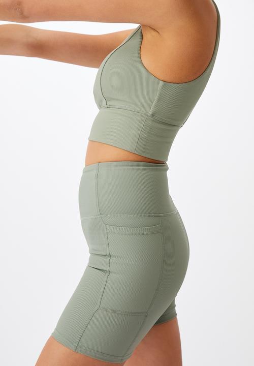 Cotton On - Rib pocket bike short - basil green rib