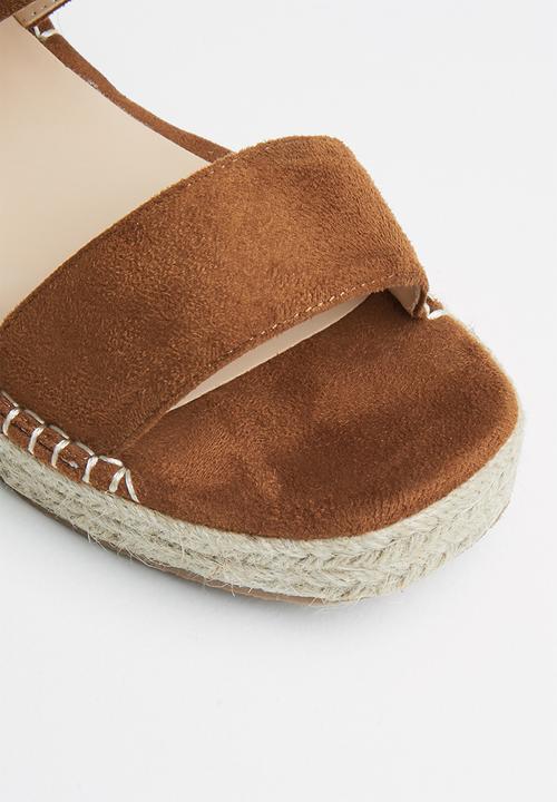 Madison® - Piper wedge - tan