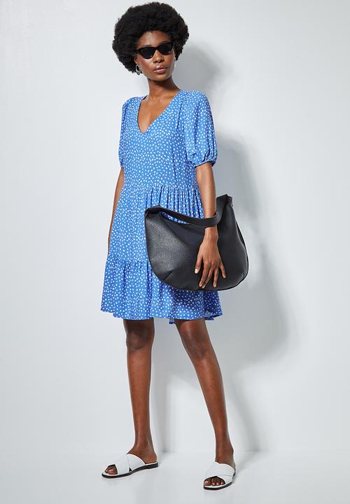 Superbalist - Tie back v-neck dress with tier - blue & white