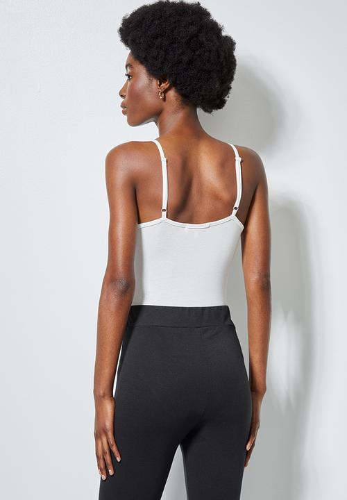 Superbalist - 3 Pack scoopneck cami with half shelf - multi