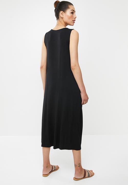 edit - Highneck pocket swing dress - black