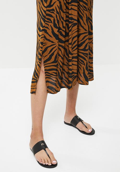 edit - Smocked dress - black & brown