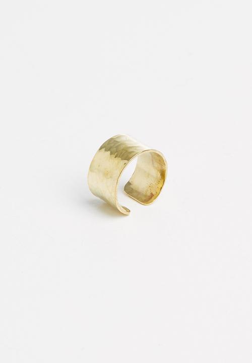 Matter of Fakt - Wide dented ring - brass