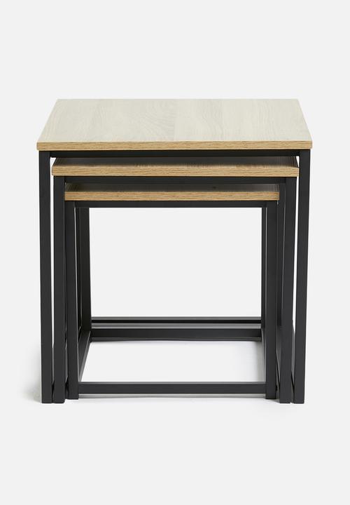 H&S - Nesting table set of 3 - black & natural