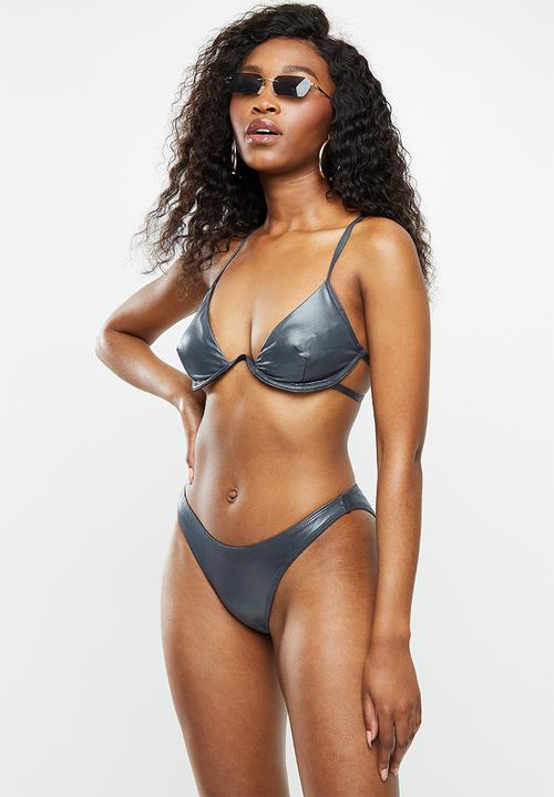 Missguided - Wet look bikini bottom - grey