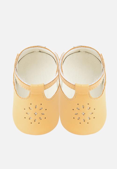 shooshoos - Great mind - yellow leather