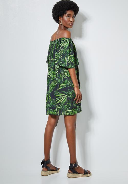 Superbalist - Flute sleeve trapeze dress - green & black